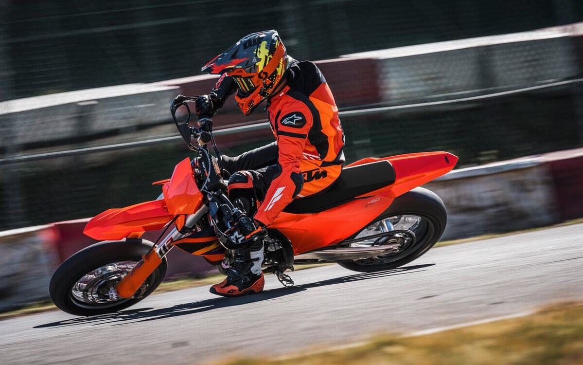 Zum Vergrößern bitte anklicken! KTM 450 SMR