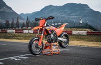 KTM 450 SMR 2026 - Bild 4 KTM 450 SMR 2026 - Bild 4