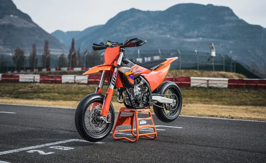 KTM 450 SMR Bild 3: KTM 450 SMR