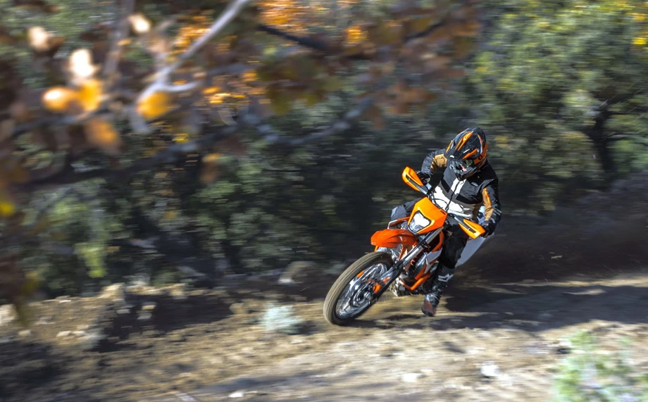 KTM 690 Enduro R Bild 4: KTM 690 Enduro R