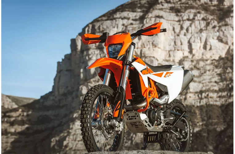 KTM 690 Enduro R 2026 KTM 690 Enduro R 2026