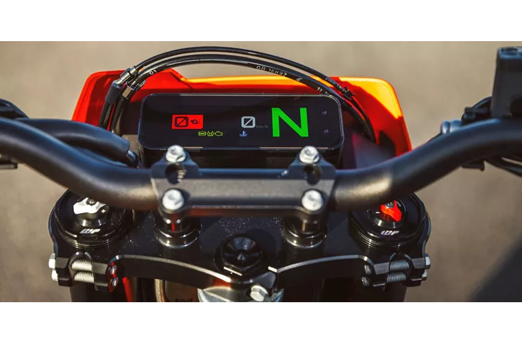 KTM 690 SMC R 2026 KTM 690 SMC R 2026