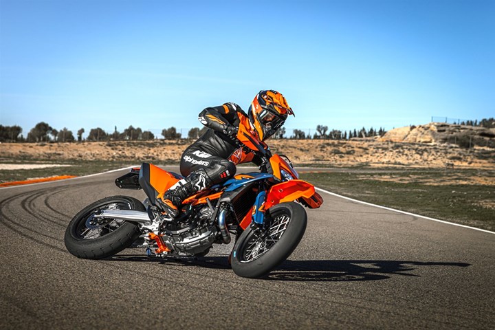 KTM 690 SMC R () - Bild 5