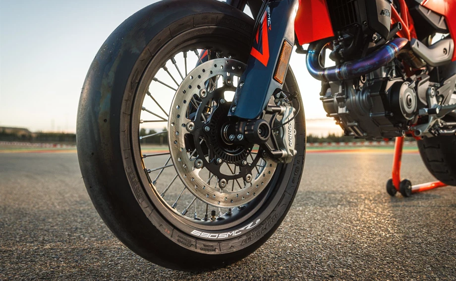 KTM 690 SMC R Bild 10: KTM 690 SMC R
