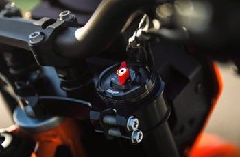 KTM 690 SMC R 2026 - Bild 12 KTM 690 SMC R 2026 - Bild 12