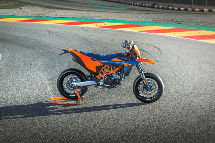 KTM 690 SMC R () - Bild 15