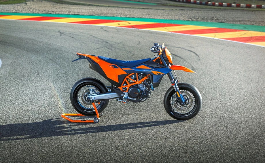 KTM 690 SMC R Bild 15: KTM 690 SMC R