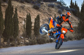 KTM 690 SMC R 2026 - Bild 18 KTM 690 SMC R 2026 - Bild 18