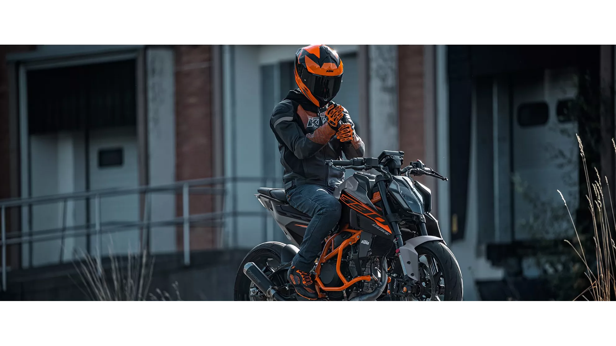 KTM 390 Duke - Obraz 1 KTM 390 Duke - Obraz 1