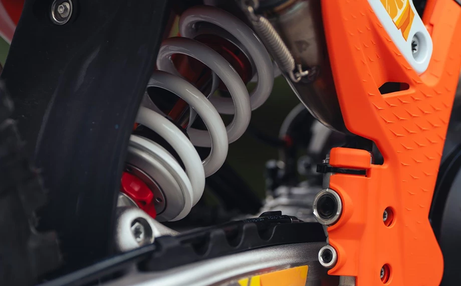 KTM 250 EXC-F SIX DAYS Bild 5: KTM 250 EXC-F SIX DAYS