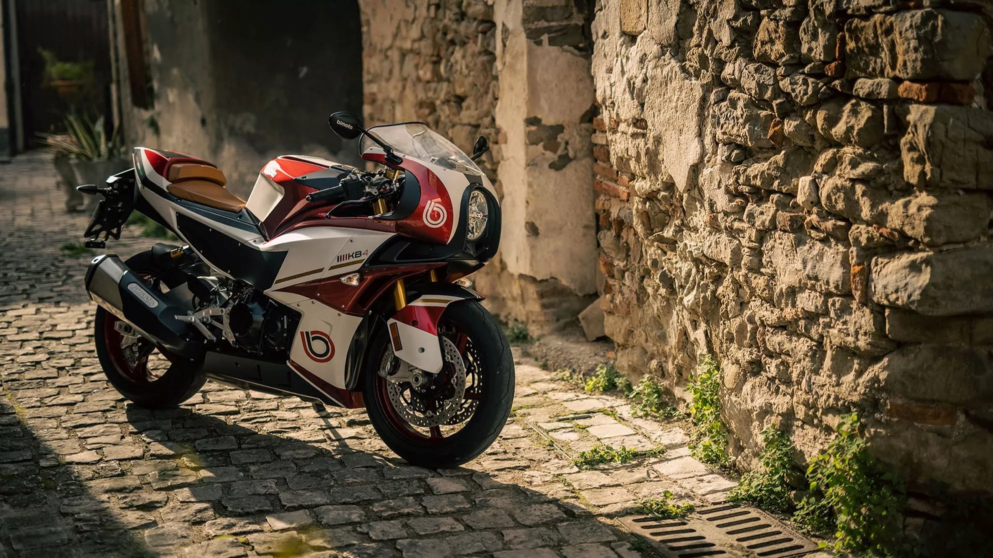 Bimota KB 4 - Kép 1 Bimota KB 4 - Kép 1