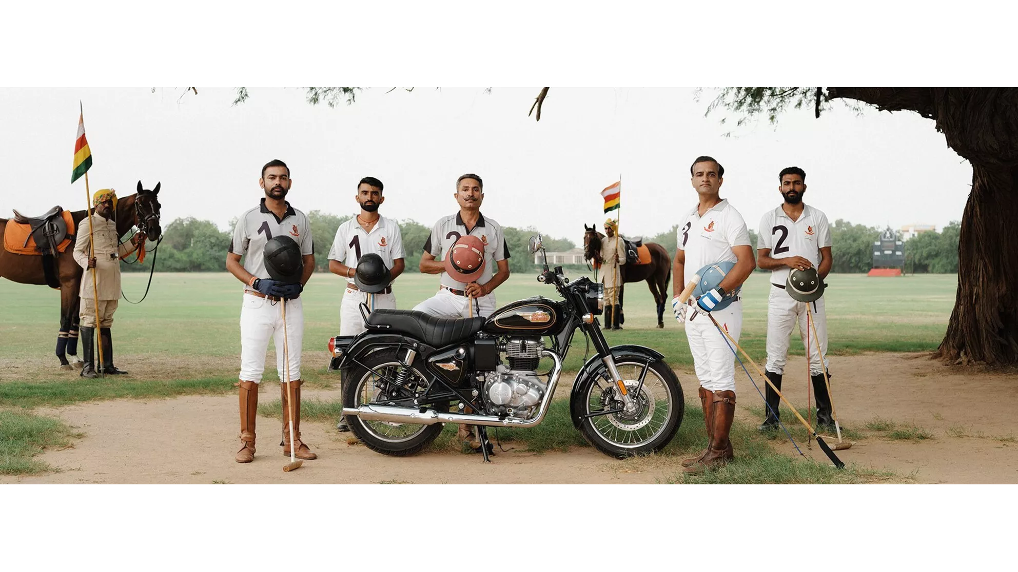 Royal Enfield Bullet 350 - Obrázek 4 Royal Enfield Bullet 350 - Obrázek 4