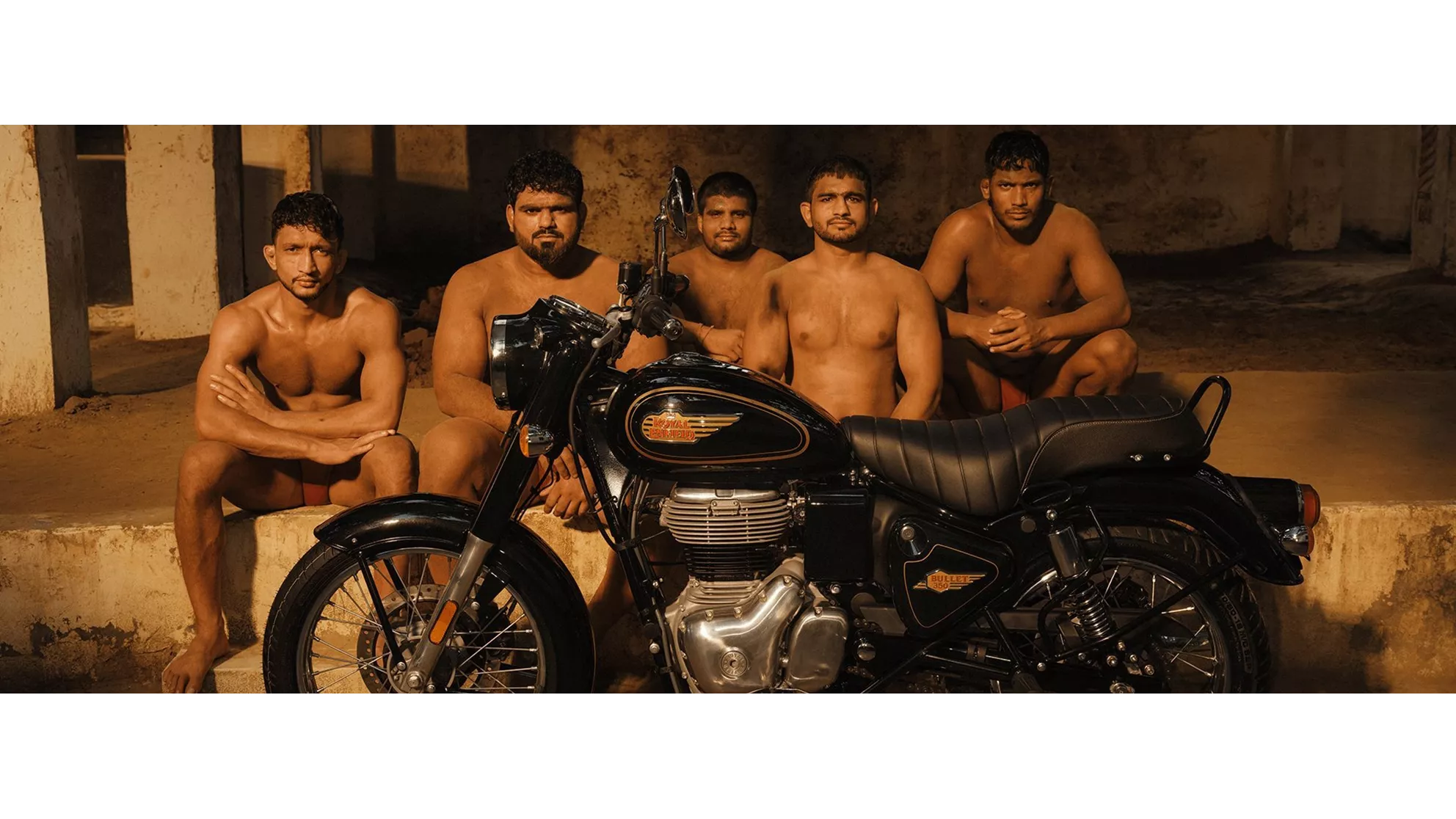 Royal Enfield Bullet 350 - Obrázek 5 Royal Enfield Bullet 350 - Obrázek 5