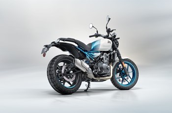 Royal Enfield Guerrilla 450 2026 - Image 17