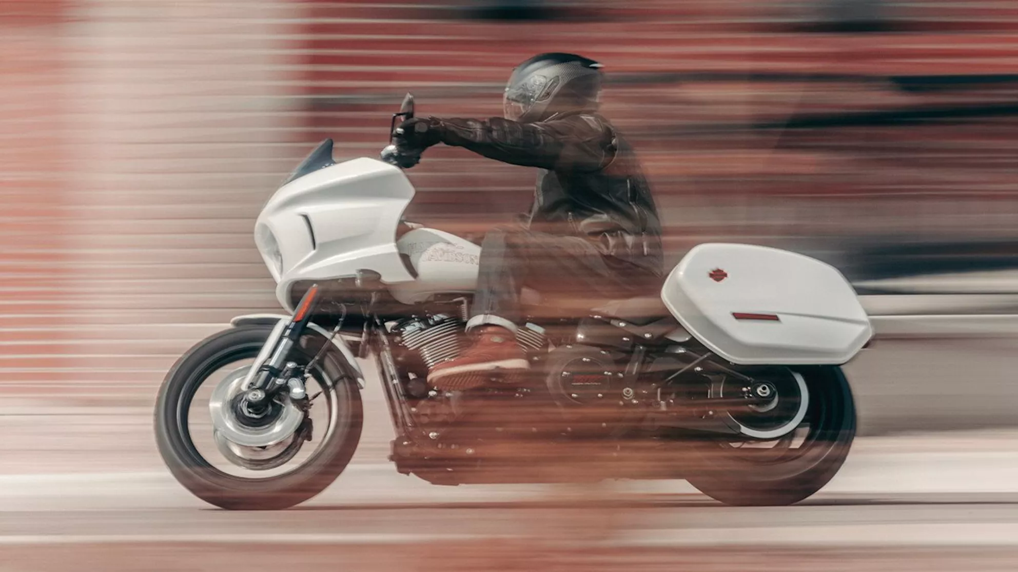 Harley-Davidson Softail Low Rider ST - Image 13 Harley-Davidson Softail Low Rider ST - Image 13