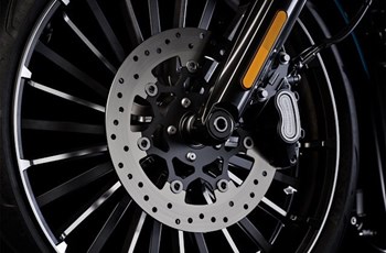 Harley-Davidson Softail Breakout 117 2026 - Bild 9