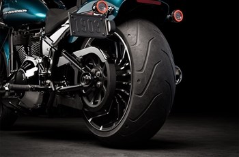 Harley-Davidson Softail Breakout 117 2026 - Bild 11