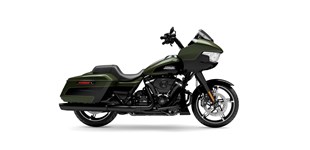 Harley-Davidson Street Glide FLHX 2026 vs Harley-Davidson Road Glide FLTRX 2026