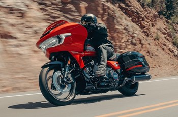 Harley-Davidson CVO Road Glide ST FLTRXSTSE 2026 - Bild 15