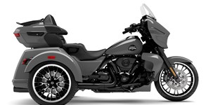 Harley-Davidson Street Glide 3 Limited 2026 vs Harley-Davidson Street Glide Ultra 2025