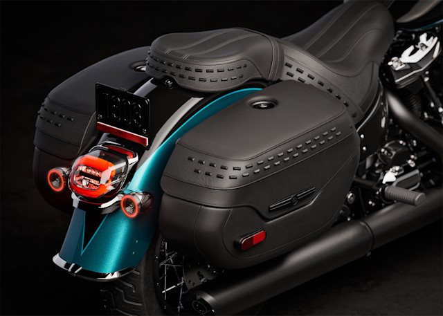 Harley-Davidson Softail Heritage Classic FLHC - Слика 11