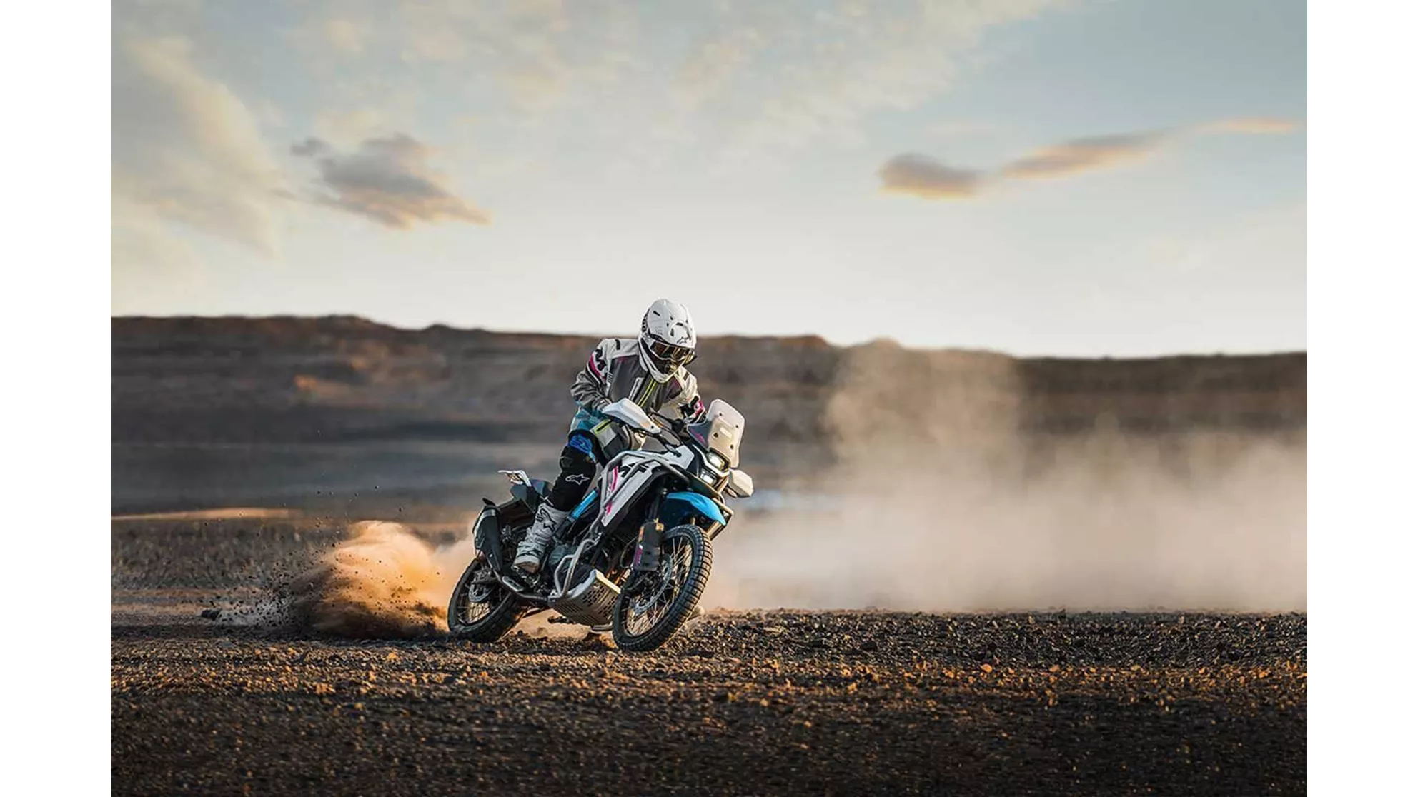 CFMOTO 450MT - Imagem 4 CFMOTO 450MT - Imagem 4