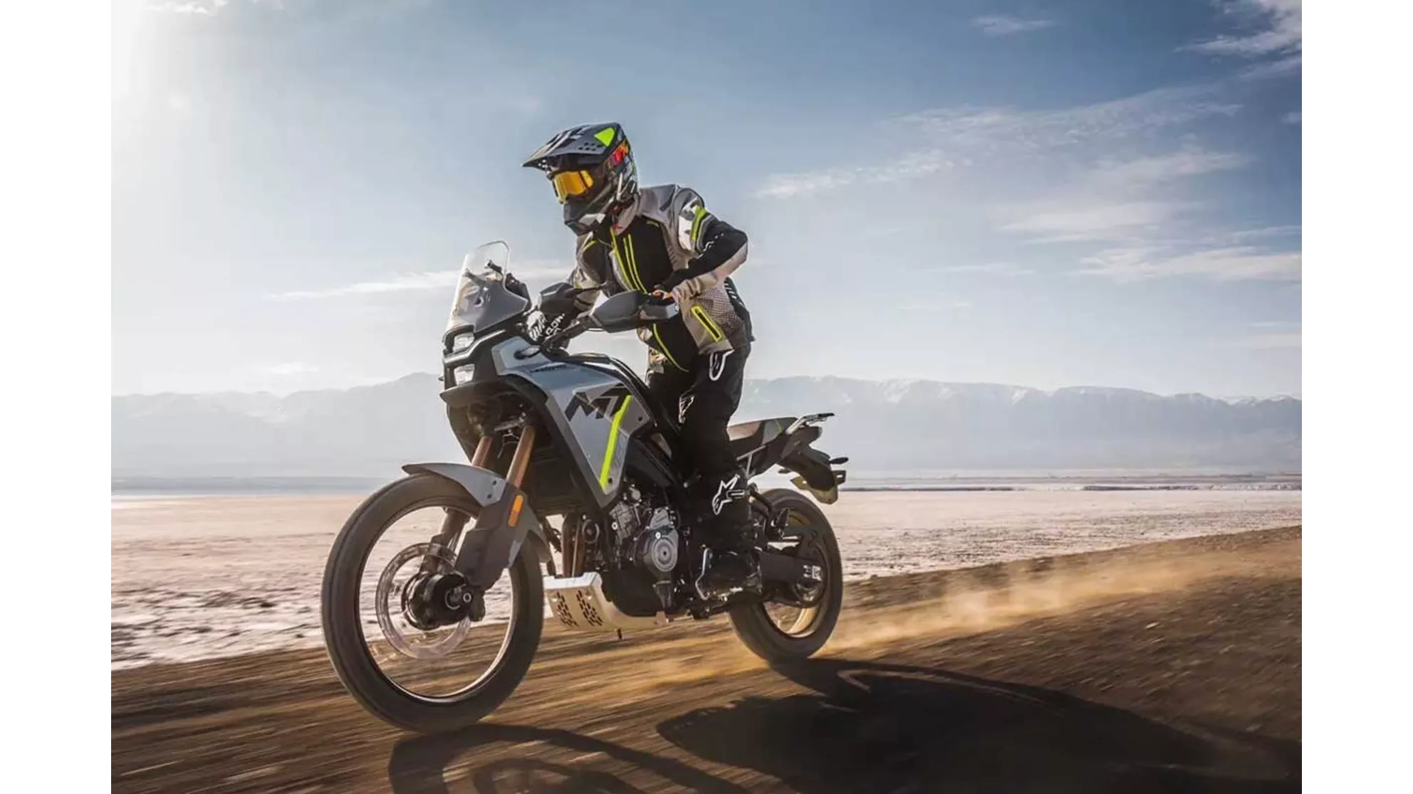 CFMOTO 450MT - Imagem 6 CFMOTO 450MT - Imagem 6