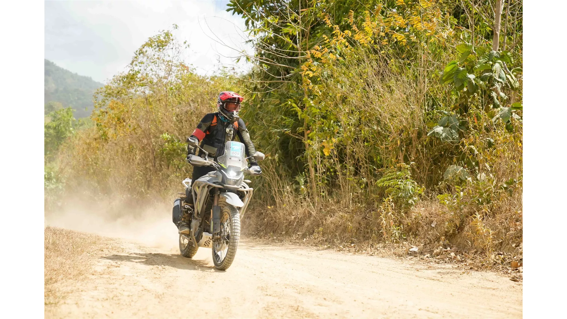 CFMOTO 450MT - Imagem 9 CFMOTO 450MT - Imagem 9