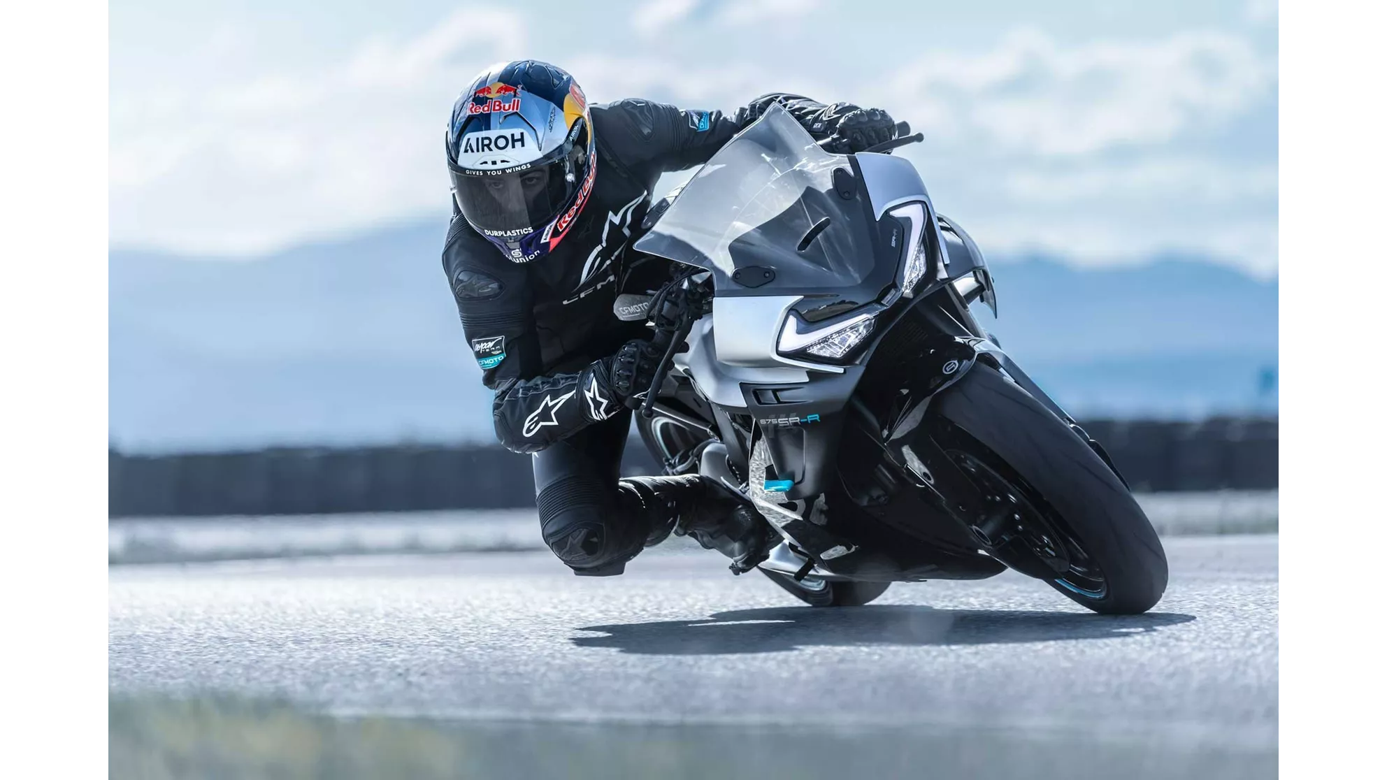 CFMOTO 675SR-R - Imagem 4 CFMOTO 675SR-R - Imagem 4