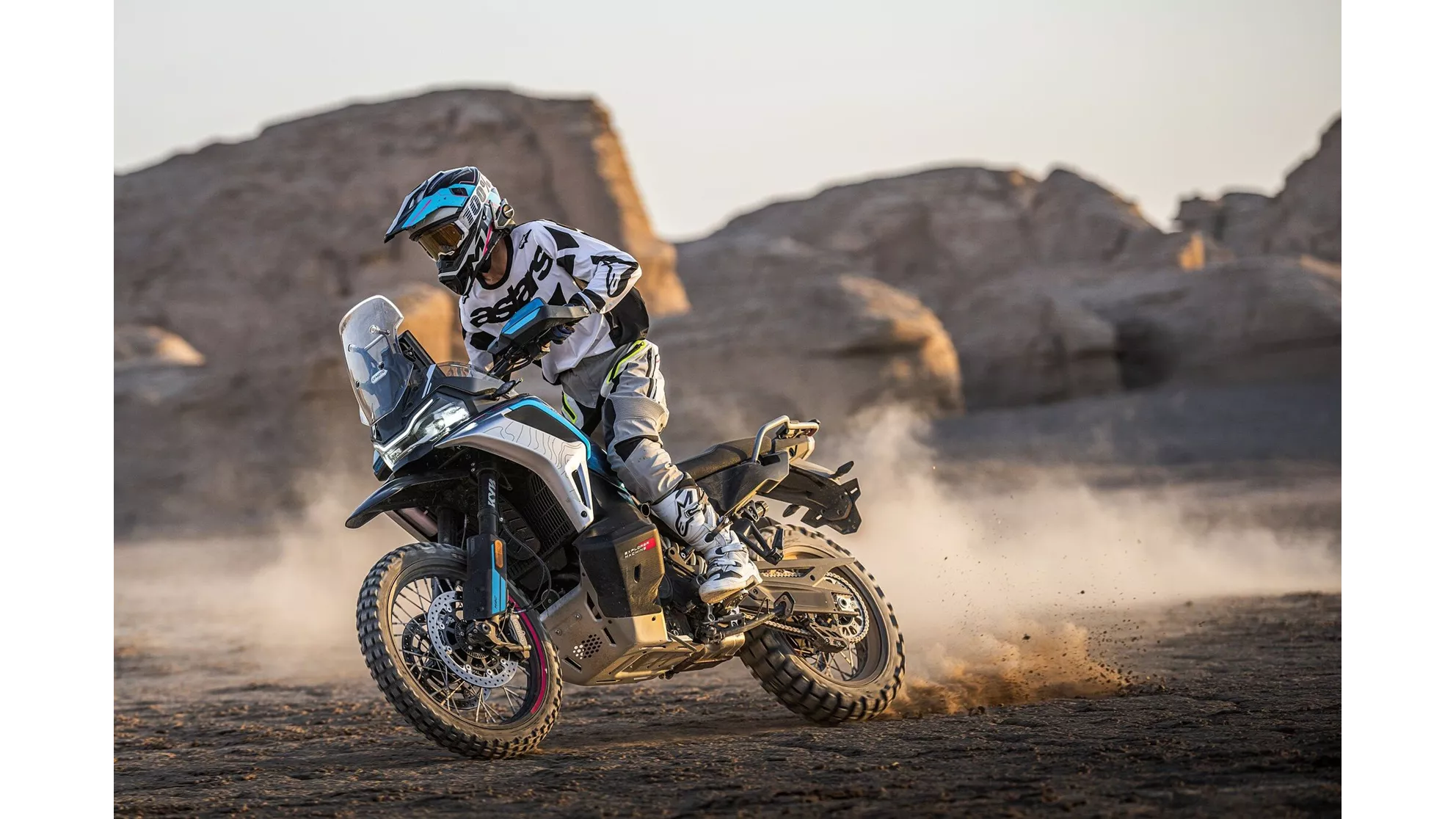 CFMOTO 1000MT-X - Image 1 CFMOTO 1000MT-X - Image 1