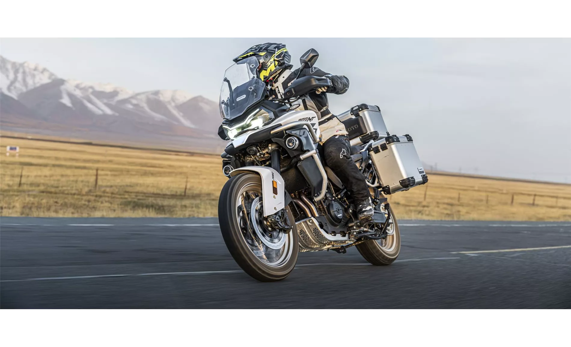 CFMOTO 800MT-ES 2026 CFMOTO 800MT-ES 2026