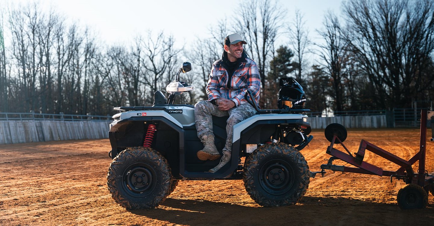 CFMOTO CFORCE C4 Touring ABS