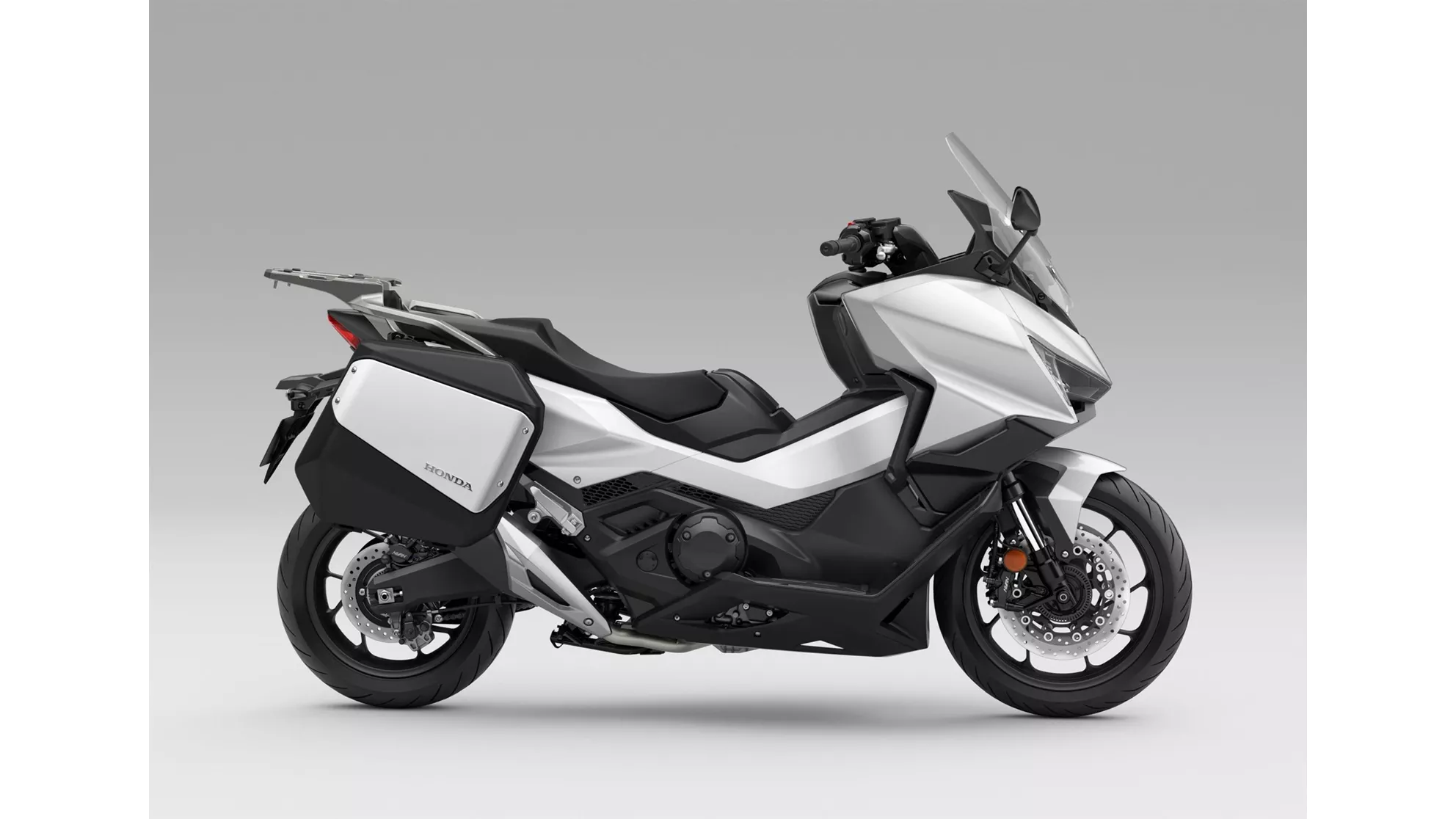 Honda Forza 750 - Image 10 Honda Forza 750 - Image 10