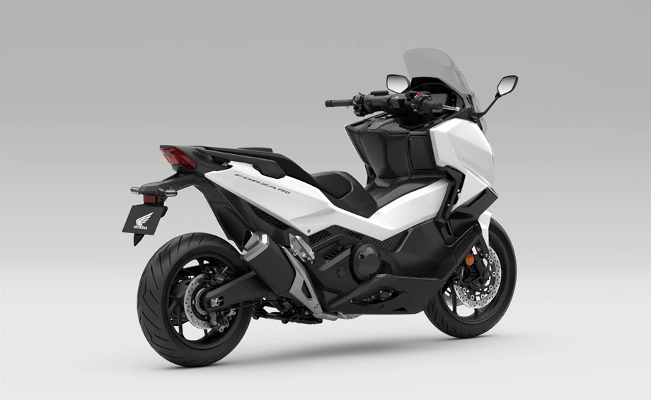Honda Forza 750 Bild 13: Honda Forza 750