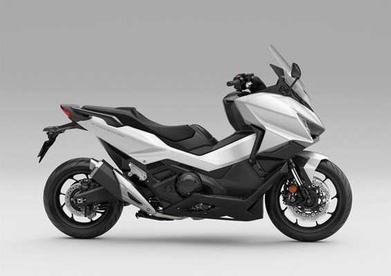 Honda Forza 750 