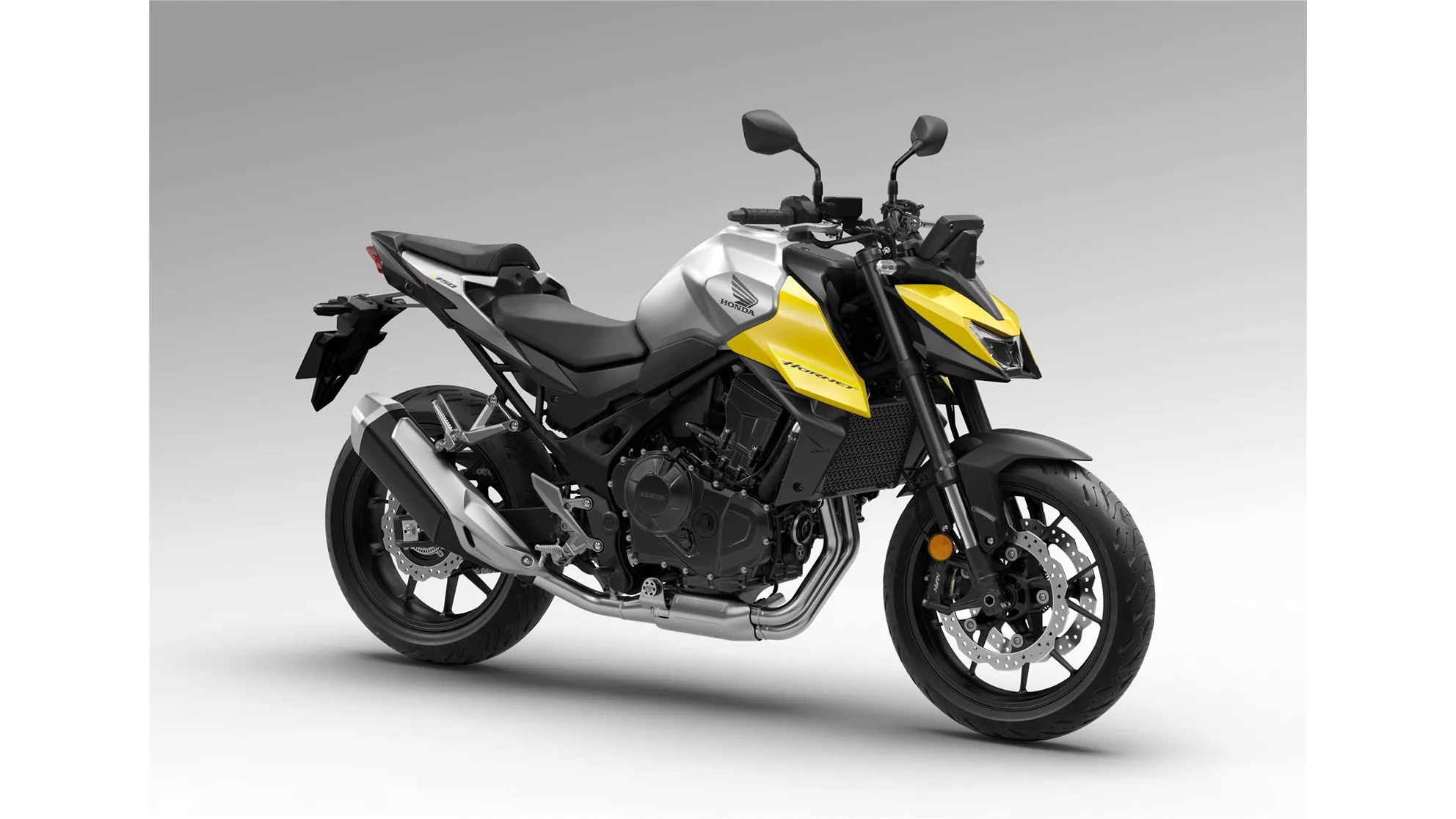 Honda CB750 Hornet - Image 1 Honda CB750 Hornet - Image 1