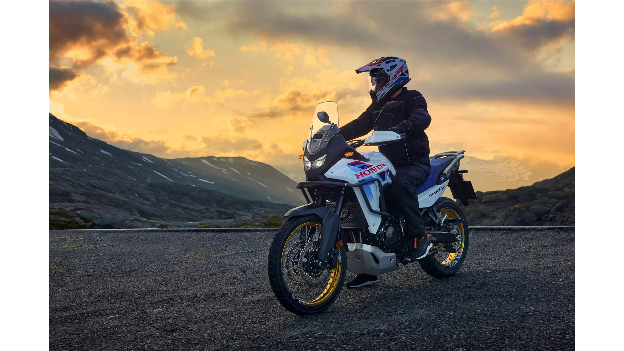 Honda XL750 Transalp - Image 2 Honda XL750 Transalp - Image 2