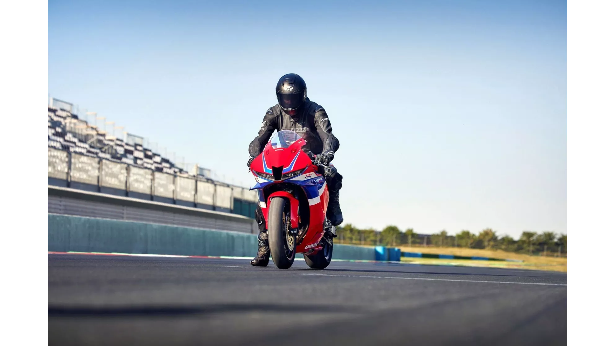 Honda CBR600RR - Resim 8 Honda CBR600RR - Resim 8