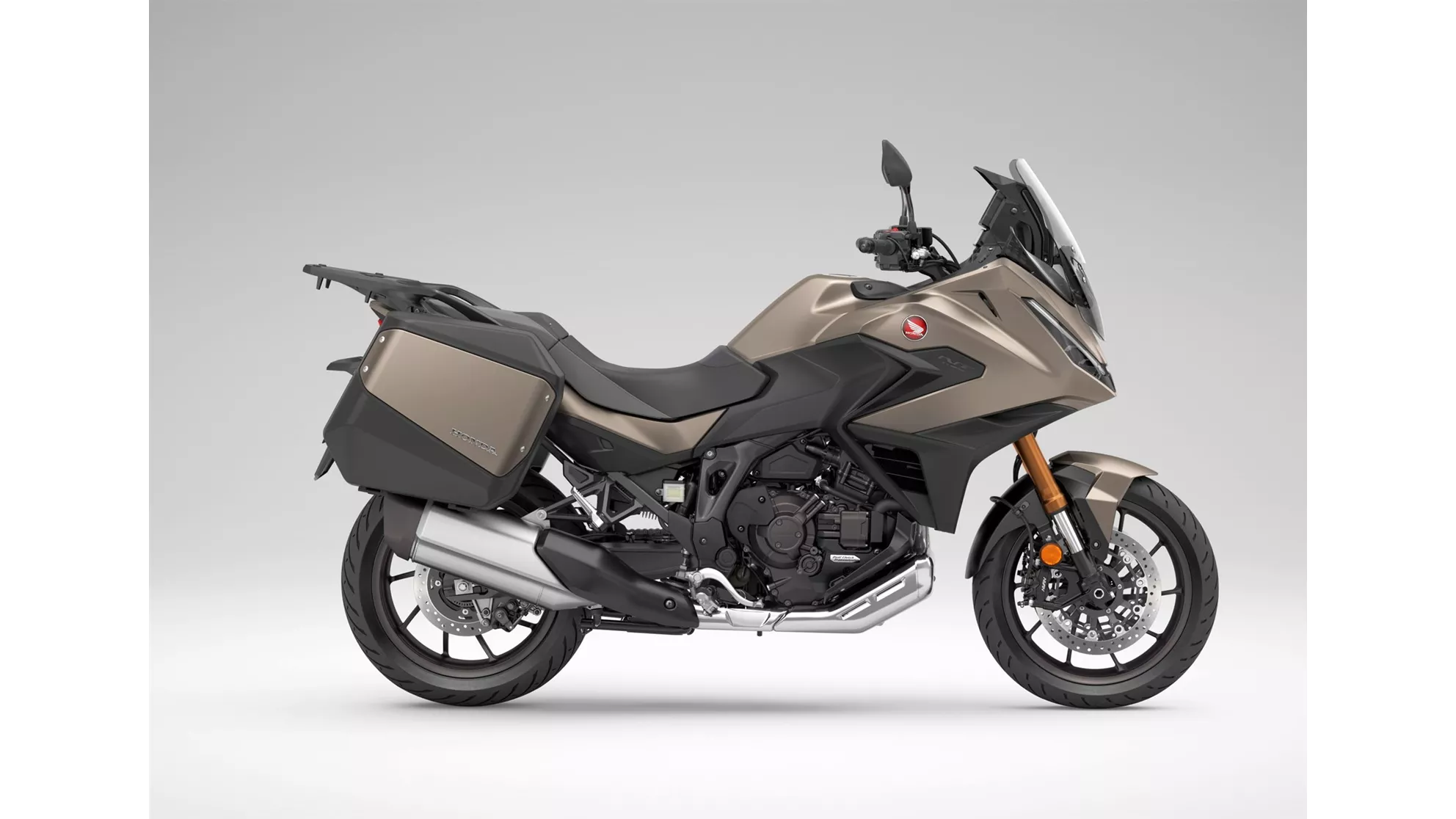 Honda NT1100 DCT Electronic Suspension 2026 - Imagem 38 Honda NT1100 DCT Electronic Suspension 2026 - Imagem 38