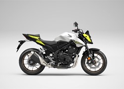 Honda CB500 Hornet E-Clutch