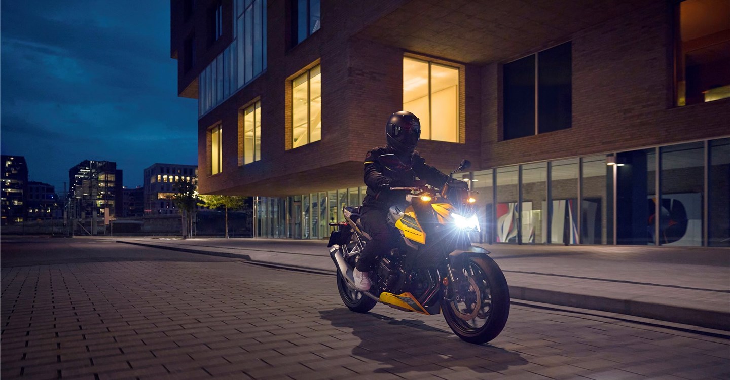 Honda CB750 Hornet E-Clutch