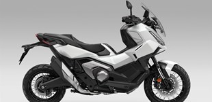 Yamaha TMAX Tech MAX 2024 vs Honda X-ADV 2026