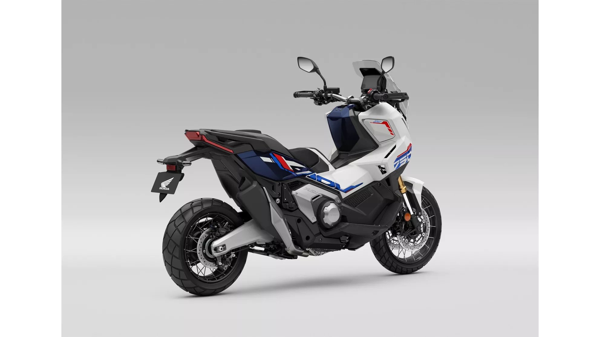 Honda X-ADV - Image 11 Honda X-ADV - Image 11