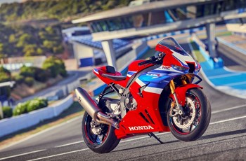 Honda CBR1000RR-R Fireblade SP 2026 - Bild 23