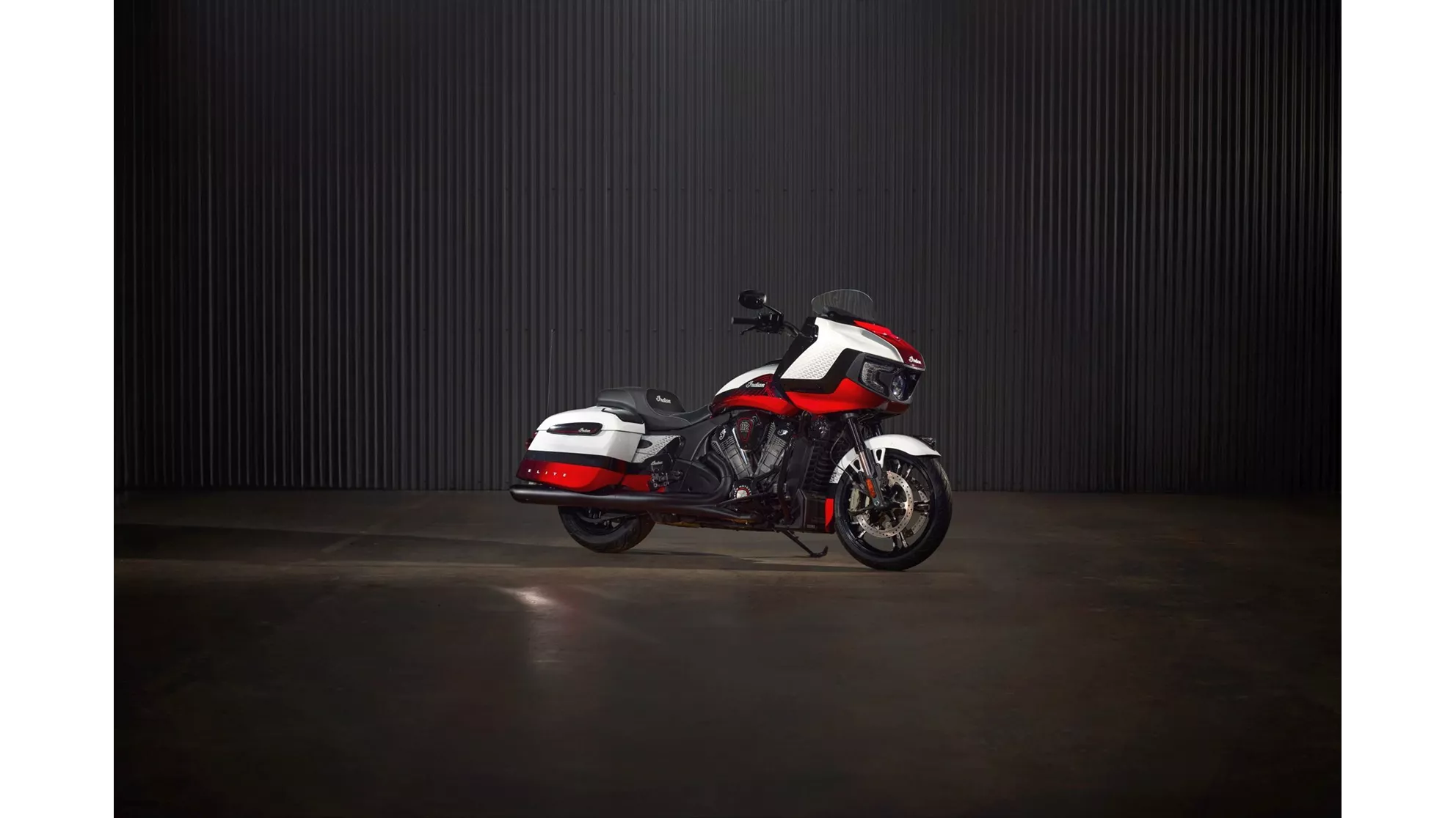 Indian Challenger Elite - Слика 1 Indian Challenger Elite - Слика 1