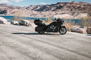 Indian Pursuit Dark Horse with 112 Package 2026 - Bild 10