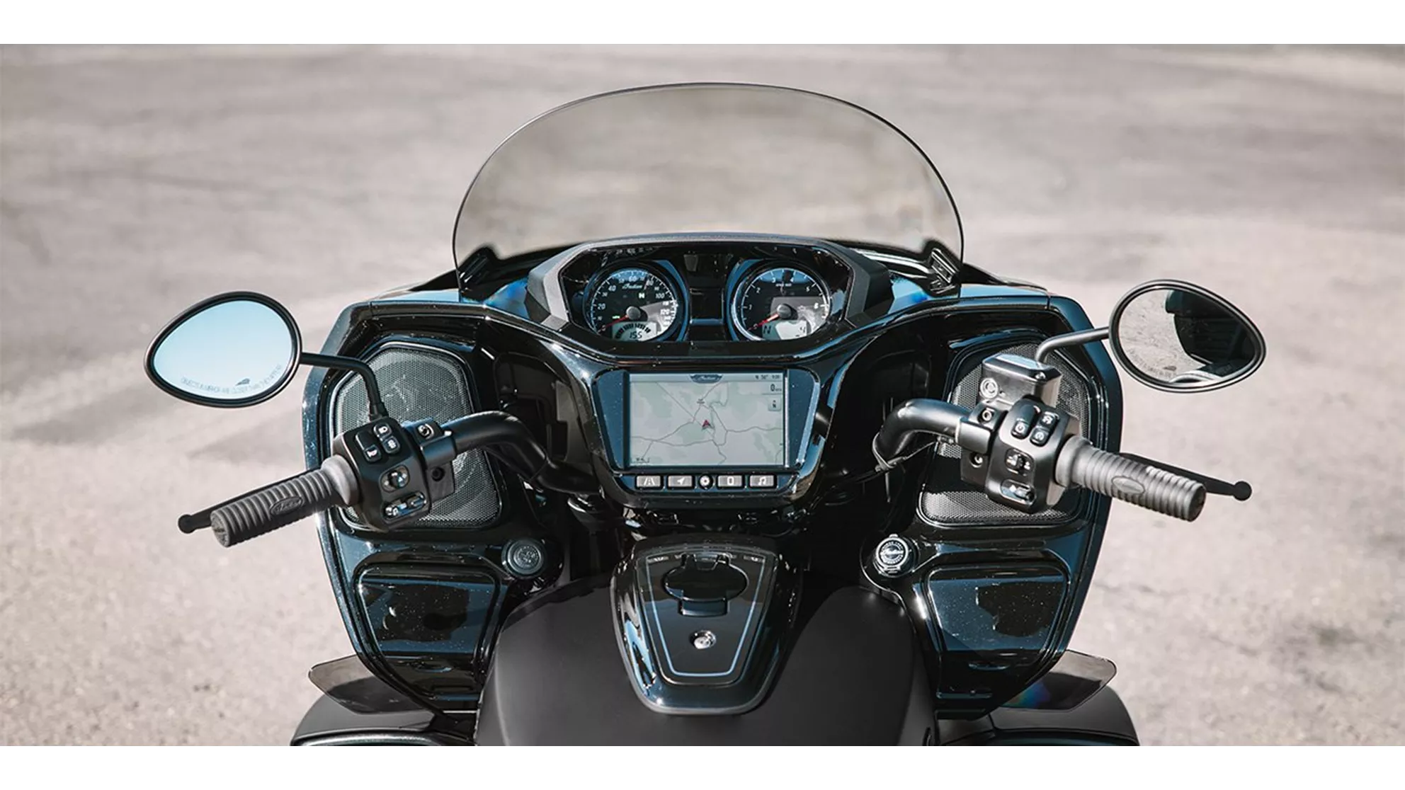 Indian Pursuit Dark Horse with 112 Package - Resim 2 Indian Pursuit Dark Horse with 112 Package - Resim 2