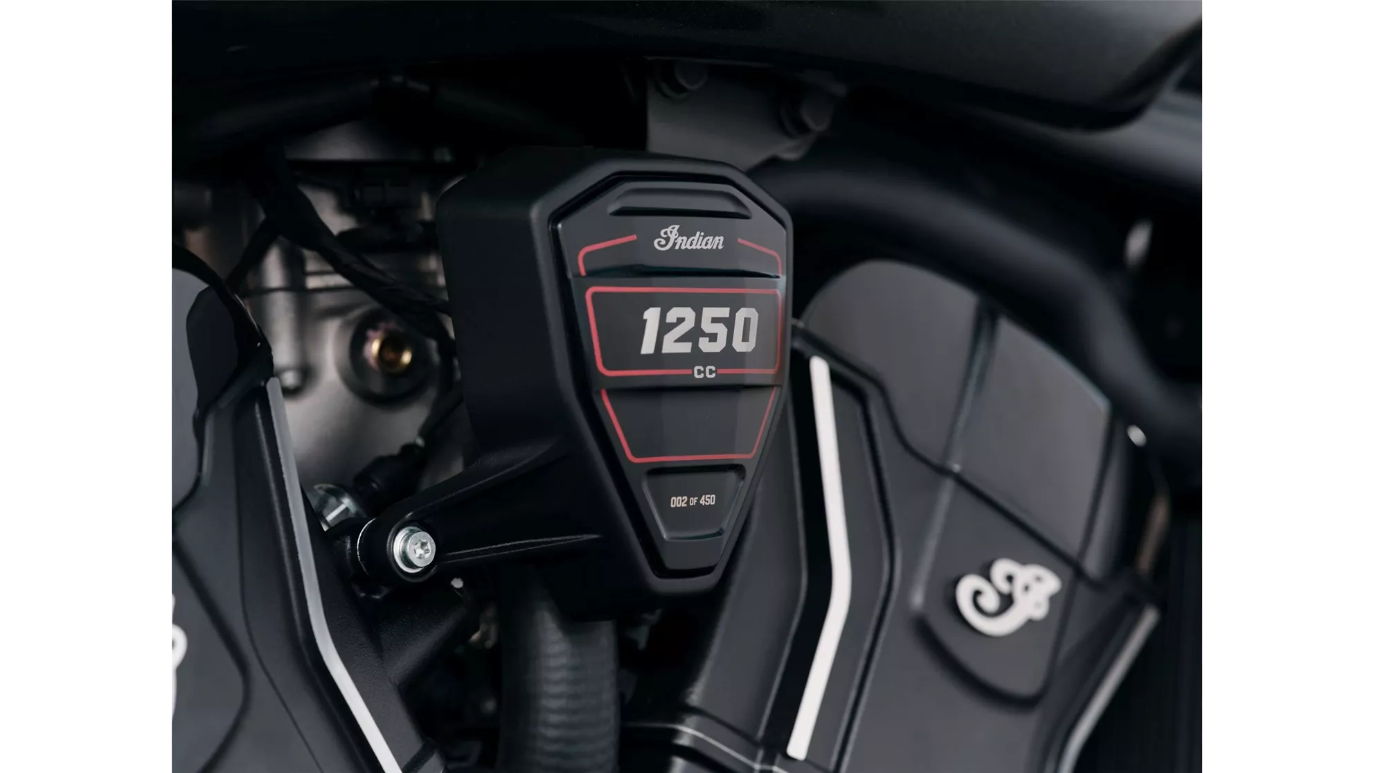 Indian Scout Bobber 125th Anniversary Edition - Resim 6 Indian Scout Bobber 125th Anniversary Edition - Resim 6