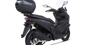 Kymco Sky Town 125i ABS 2025 vs Kymco Sky Town 125i ABS 2026