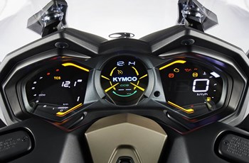 Kymco AK 575i ABS Premium 2026 - Bild 7